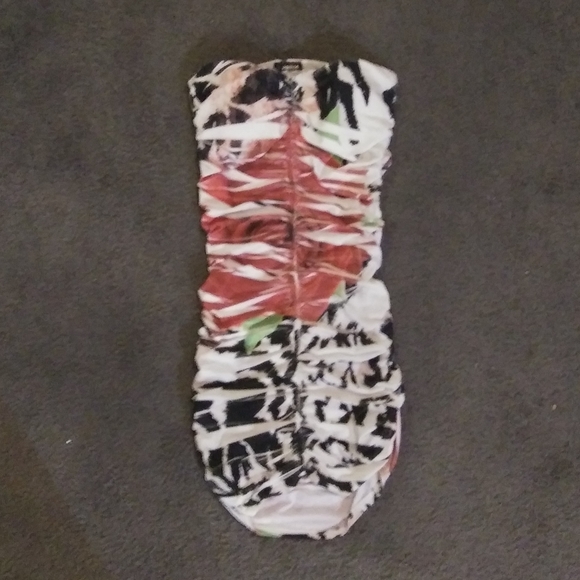 Dress - Picture 2 of 6